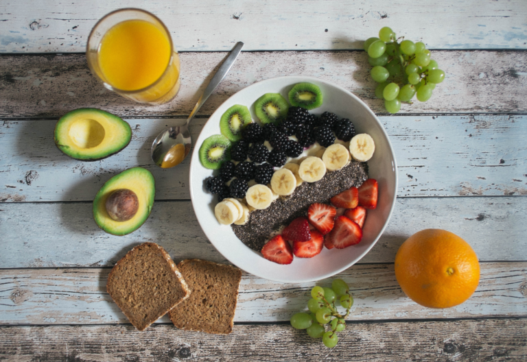 What are some healthy lifestyle habits?: A blog post on the best things to include in your daily routine to get healthy.