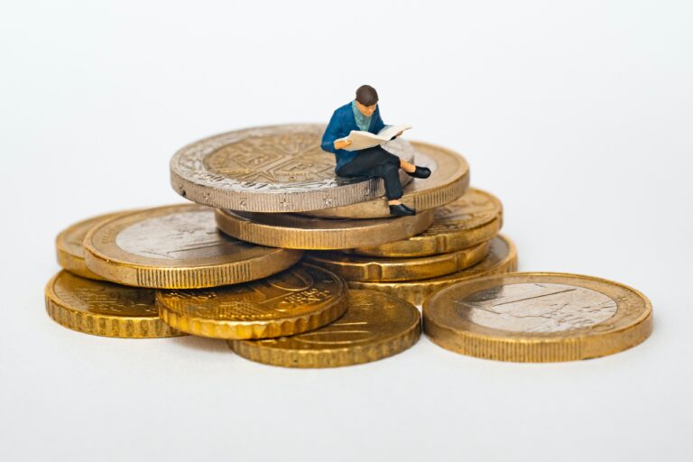 How To Make More Money: A blog about different strategies for making more money.